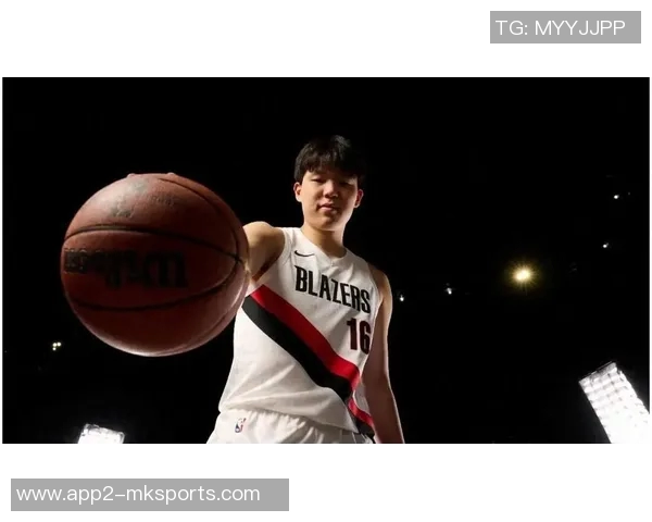 阿夫迪亚霍勒迪周末活动频繁杨瀚森却在坚持加班训练