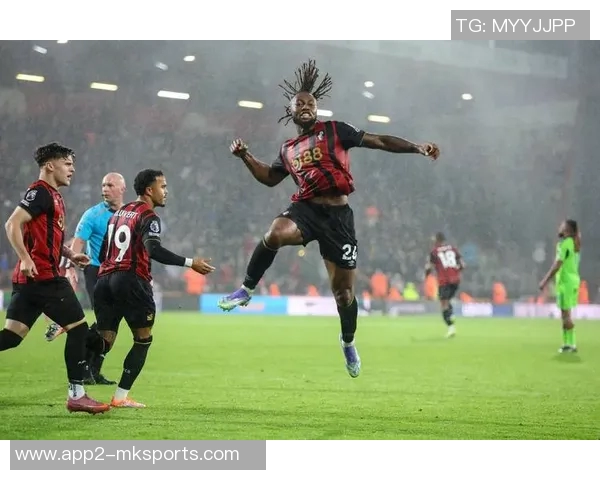 英媒称利物浦有意签下日本U20队长市原吏音或将在明夏成行