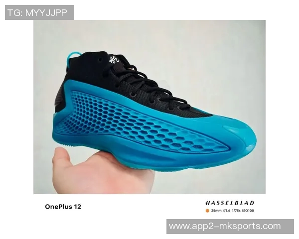 克尼佩尔赞爱德华兹三分球表现称其每场投10次实属惊人 克尼佩尔赞爱德华兹三分球表现称其每场投10次实属惊人