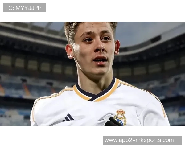 内马尔盛赞居莱尔为世界最佳中场土耳其美女球员专访精彩回顾