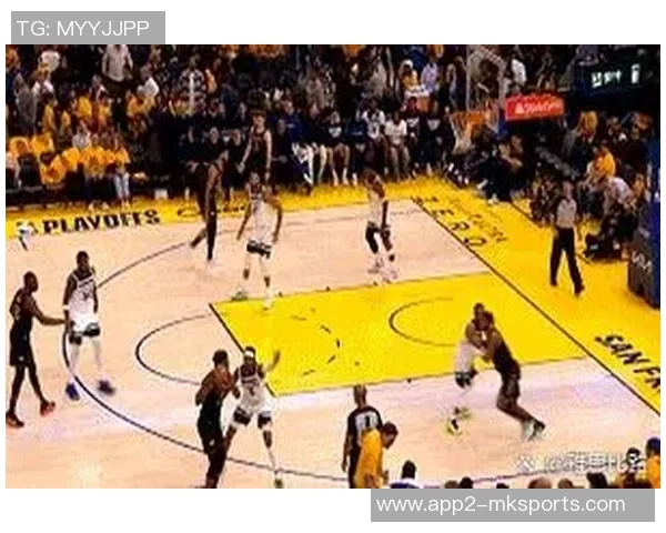 兰德尔直言球队防守失误严重下半场对手几乎狂轰百分